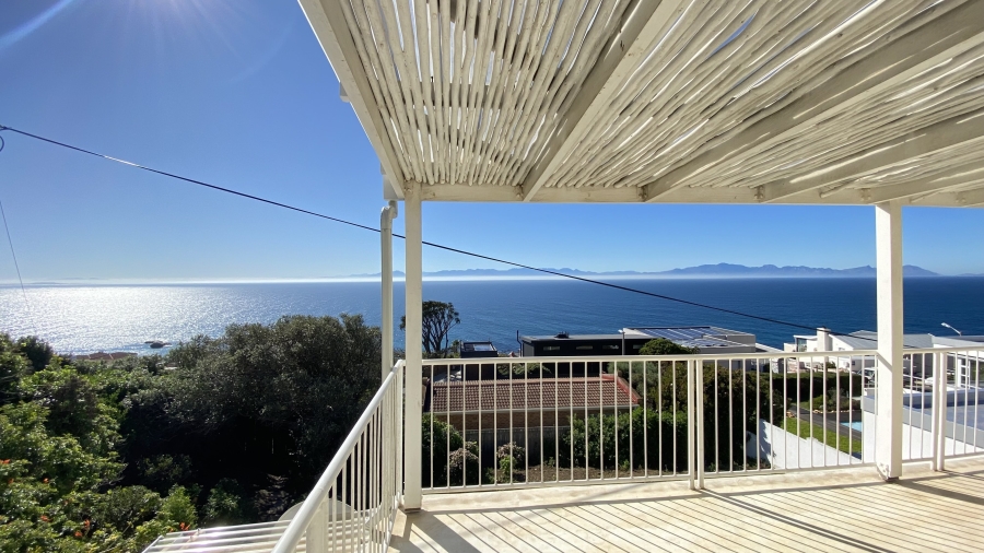 3 Bedroom Property for Sale in Murdock Valley Western Cape